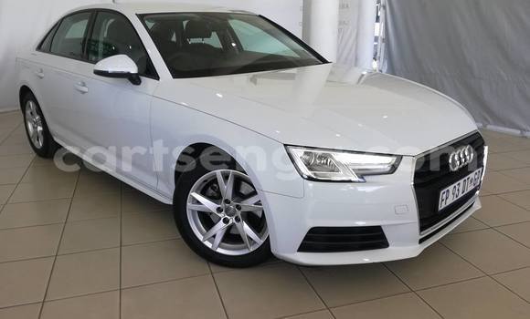Nunua Ilio tumika Audi A4 White Gari ndani ya Ezulwini nchini Hhohho Nunua Ilio tumika Audi A4 White Gari ndani ya Ezulwini nchini Hhohho