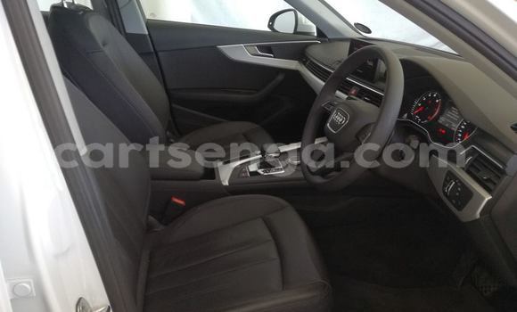 Nunua Ilio tumika Audi A4 White Gari ndani ya Ezulwini nchini Hhohho Nunua Ilio tumika Audi A4 White Gari ndani ya Ezulwini nchini Hhohho