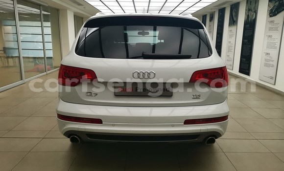Nunua Ilio tumika Audi Q7 White Gari ndani ya Ezulwini nchini Hhohho Nunua Ilio tumika Audi Q7 White Gari ndani ya Ezulwini nchini Hhohho