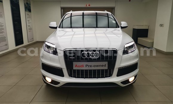 Nunua Ilio tumika Audi Q7 White Gari ndani ya Ezulwini nchini Hhohho Nunua Ilio tumika Audi Q7 White Gari ndani ya Ezulwini nchini Hhohho