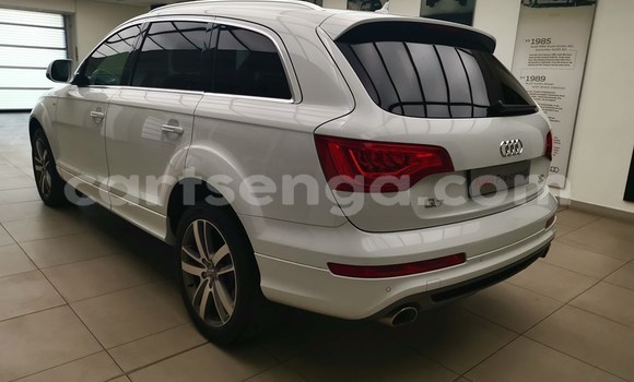 Nunua Ilio tumika Audi Q7 White Gari ndani ya Ezulwini nchini Hhohho Nunua Ilio tumika Audi Q7 White Gari ndani ya Ezulwini nchini Hhohho