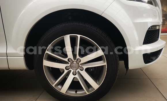 Nunua Ilio tumika Audi Q7 White Gari ndani ya Ezulwini nchini Hhohho Nunua Ilio tumika Audi Q7 White Gari ndani ya Ezulwini nchini Hhohho