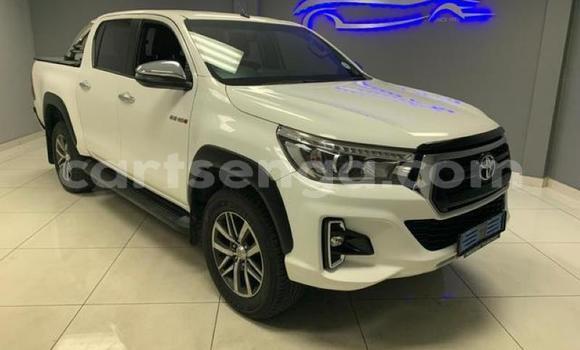 Buy Used Toyota Hilux White Car in Manzini in Manzini