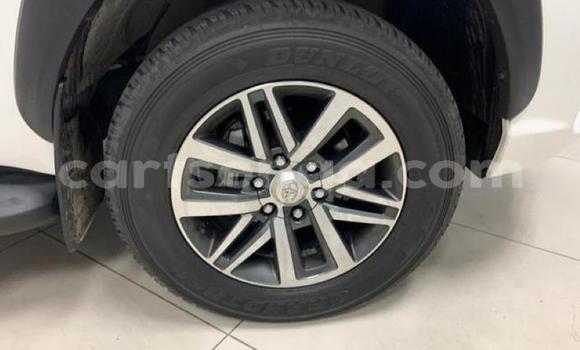 Buy Used Toyota Hilux White Car in Manzini in Manzini Buy Used Toyota Hilux White Car in Manzini in Manzini