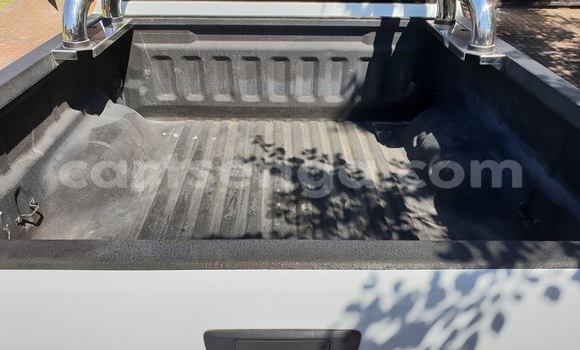 Acheter Occasion Voiture Mazda BT-50 Blanc à Ezulwini, Hhohho Acheter Occasion Voiture Mazda BT-50 Blanc à Ezulwini, Hhohho