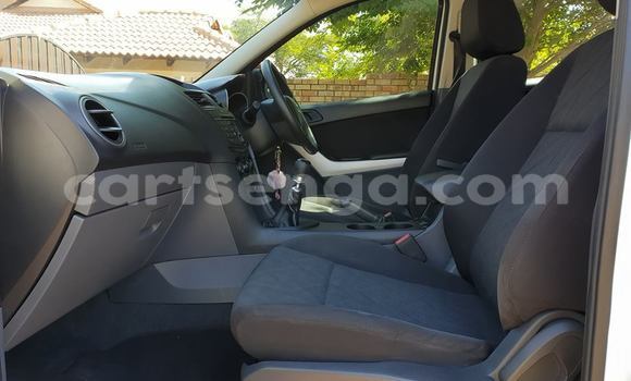 Acheter Occasion Voiture Mazda BT-50 Blanc à Ezulwini, Hhohho Acheter Occasion Voiture Mazda BT-50 Blanc à Ezulwini, Hhohho