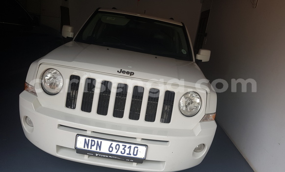 Nunua Ilio tumika Jeep Patriot White Gari ndani ya Big Bend nchini Lubombo