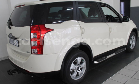 Buy Used Mahindra Xylo White Car in Mbabane in Manzini Buy Used Mahindra Xylo White Car in Mbabane in Manzini