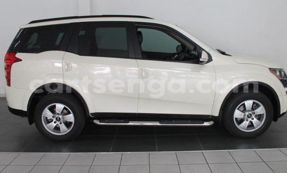 Buy Used Mahindra Xylo White Car in Mbabane in Manzini Buy Used Mahindra Xylo White Car in Mbabane in Manzini