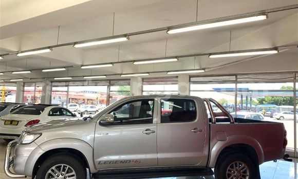 Buy Used Toyota Hilux White Car in Mbabane in Manzini Buy Used Toyota Hilux White Car in Mbabane in Manzini