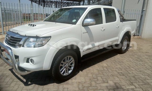 Buy Used Toyota Hilux White Car in Mbabane in Manzini Buy Used Toyota Hilux White Car in Mbabane in Manzini