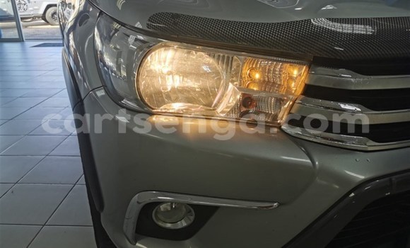 Buy Used Toyota Hilux Silver Car in Mbabane in Manzini Buy Used Toyota Hilux Silver Car in Mbabane in Manzini