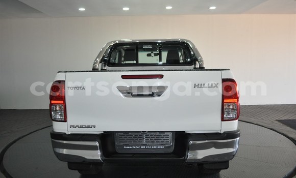 Buy Used Toyota Hilux White Car in Mbabane in Manzini Buy Used Toyota Hilux White Car in Mbabane in Manzini