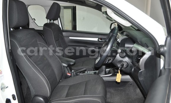 Buy Used Toyota Hilux White Car in Mbabane in Manzini Buy Used Toyota Hilux White Car in Mbabane in Manzini