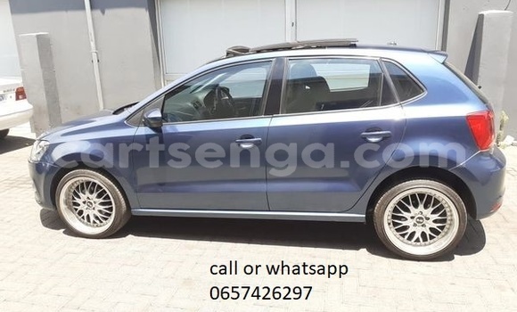 Acheter Occasion Voiture Volkswagen Polo Bleu à Bulembu, Hhohho Acheter Occasion Voiture Volkswagen Polo Bleu à Bulembu, Hhohho