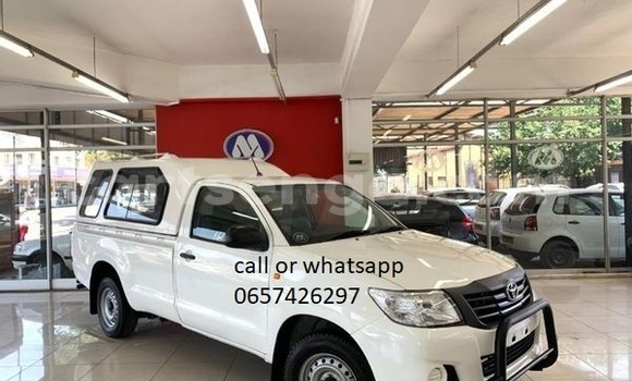Buy Used Toyota Hilux White Car in Bulembu in Hhohho Buy Used Toyota Hilux White Car in Bulembu in Hhohho