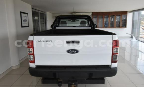 Nunua Ilio tumika Ford Ranger White Gari ndani ya Mbabane nchini Manzini Nunua Ilio tumika Ford Ranger White Gari ndani ya Mbabane nchini Manzini