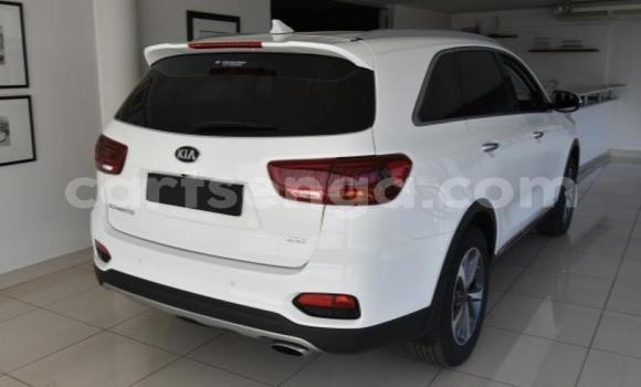 Nunua Ilio tumika Kia Sorento White Gari ndani ya Mbabane nchini Manzini Nunua Ilio tumika Kia Sorento White Gari ndani ya Mbabane nchini Manzini