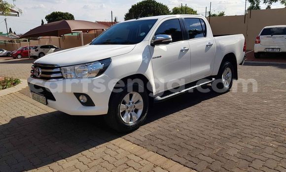 Buy Used Toyota Hilux White Car in Big Bend in Lubombo District Buy Used Toyota Hilux White Car in Big Bend in Lubombo District