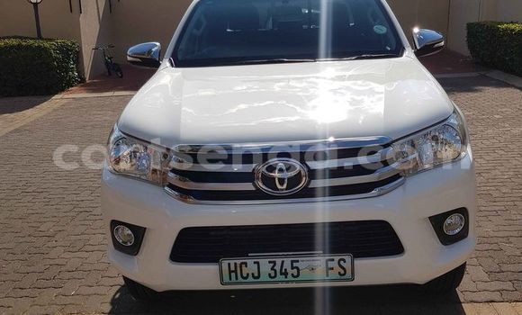 Buy Used Toyota Hilux White Car in Big Bend in Lubombo District Buy Used Toyota Hilux White Car in Big Bend in Lubombo District