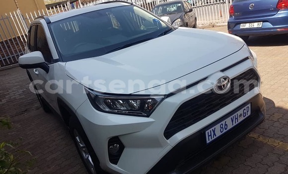 Buy Used Toyota RAV4 White Car in Big Bend in Lubombo Buy Used Toyota RAV4 White Car in Big Bend in Lubombo