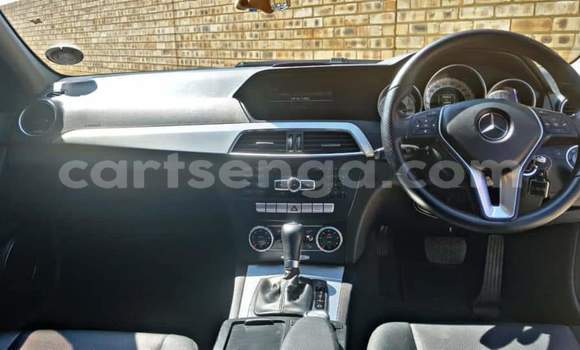 Buy Used Mercedes‒Benz C–Class White Car in Nhlangano in Shiselweni District Buy Used Mercedes‒Benz C–Class White Car in Nhlangano in Shiselweni District