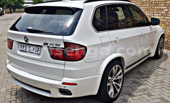 Acheter Occasion Voiture BMW X5 M Blanc à Mbabane, Manzini Acheter Occasion Voiture BMW X5 M Blanc à Mbabane, Manzini