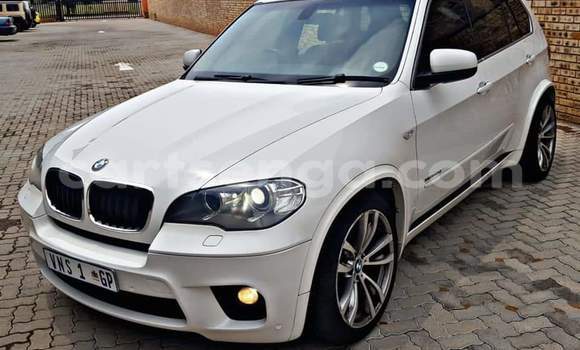 Acheter Occasion Voiture BMW X5 M Blanc à Mbabane, Manzini Acheter Occasion Voiture BMW X5 M Blanc à Mbabane, Manzini