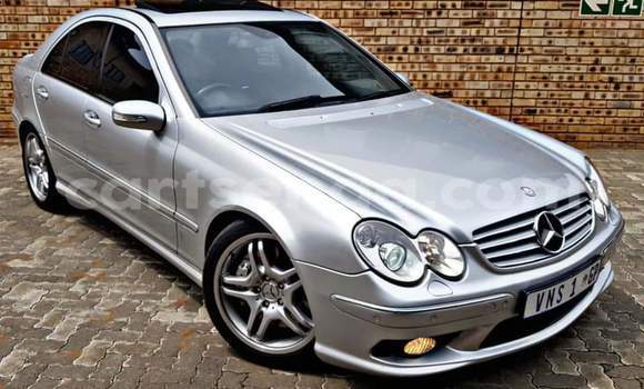 Nunua Ilio tumika Mercedes‒Benz C-klasse AMG Silver Gari ndani ya Ezulwini nchini Hhohho Nunua Ilio tumika Mercedes‒Benz C-klasse AMG Silver Gari ndani ya Ezulwini nchini Hhohho