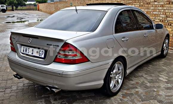 Nunua Ilio tumika Mercedes‒Benz C-klasse AMG Silver Gari ndani ya Ezulwini nchini Hhohho Nunua Ilio tumika Mercedes‒Benz C-klasse AMG Silver Gari ndani ya Ezulwini nchini Hhohho