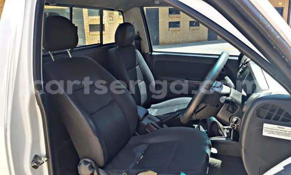 Acheter Occasion Voiture Isuzu KB Blanc à Ezulwini, Hhohho Acheter Occasion Voiture Isuzu KB Blanc à Ezulwini, Hhohho