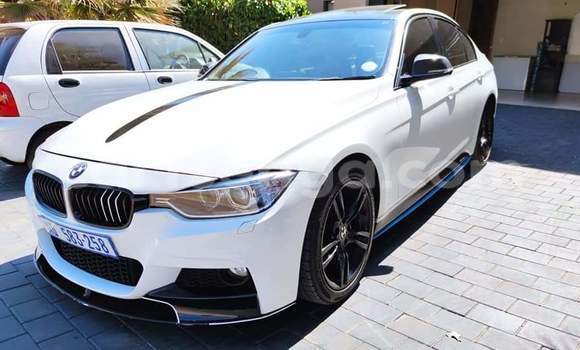 Nunua Ilio tumika BMW 3–Series White Gari ndani ya Ezulwini nchini Hhohho