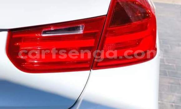 Acheter Occasion Voiture BMW 3–Series Blanc à Ezulwini, Hhohho Acheter Occasion Voiture BMW 3–Series Blanc à Ezulwini, Hhohho
