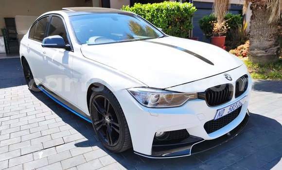 Acheter Occasion Voiture BMW 3–Series Blanc à Ezulwini, Hhohho Acheter Occasion Voiture BMW 3–Series Blanc à Ezulwini, Hhohho