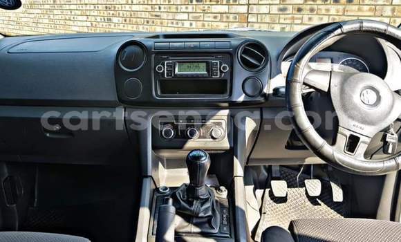 Nunua Ilio tumika Volkswagen Amarok White Gari ndani ya Manzini nchini Manzini Nunua Ilio tumika Volkswagen Amarok White Gari ndani ya Manzini nchini Manzini