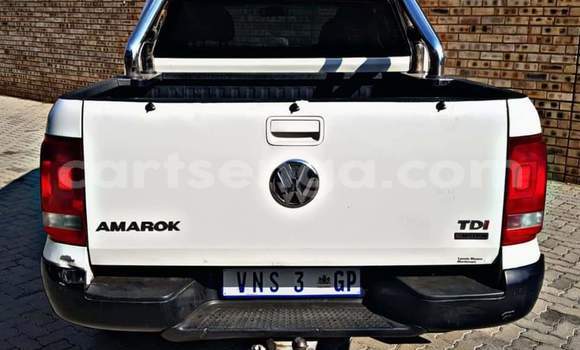 Nunua Ilio tumika Volkswagen Amarok White Gari ndani ya Manzini nchini Manzini Nunua Ilio tumika Volkswagen Amarok White Gari ndani ya Manzini nchini Manzini