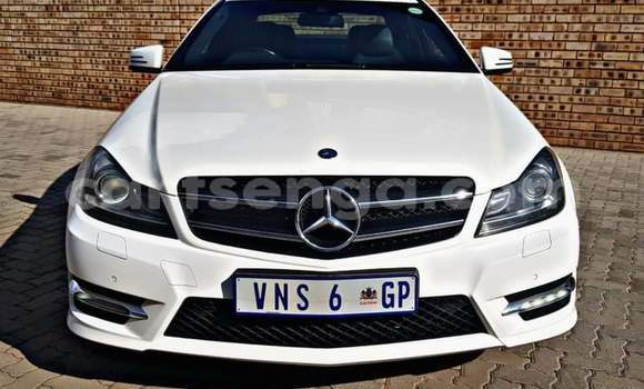 Acheter Occasion Voiture Mercedes‒Benz C–Class Blanc à Manzini, Manzini Acheter Occasion Voiture Mercedes‒Benz C–Class Blanc à Manzini, Manzini