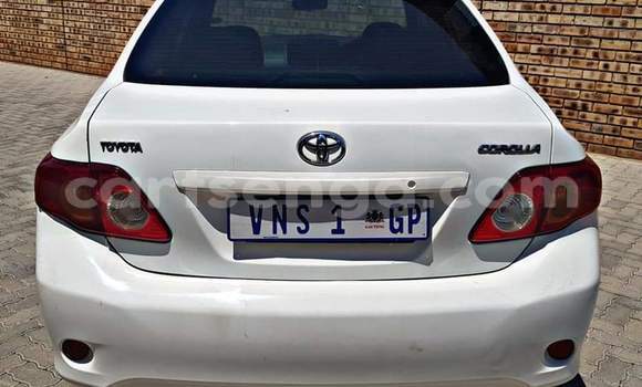 Buy Used Toyota Corolla White Car in Nhlangano in Shiselweni District Buy Used Toyota Corolla White Car in Nhlangano in Shiselweni District