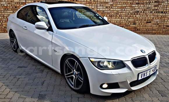 Nunua Ilio tumika BMW 3–Series White Gari ndani ya Mbabane nchini Manzini