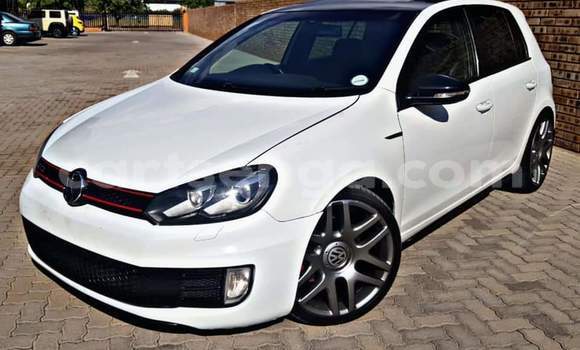 Buy Used BMW 3–Series White Car in Ezulwini in Hhohho