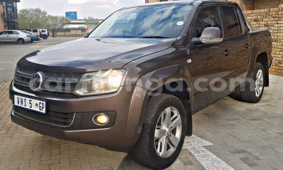 Buy Used Volkswagen Amarok Brown Car in Ezulwini in Hhohho Buy Used Volkswagen Amarok Brown Car in Ezulwini in Hhohho