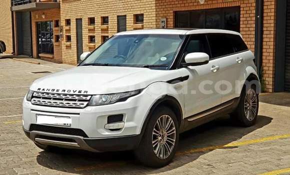 Buy Used Land Rover Range Rover Evoque White Car in Nhlangano in Shiselweni District Buy Used Land Rover Range Rover Evoque White Car in Nhlangano in Shiselweni District