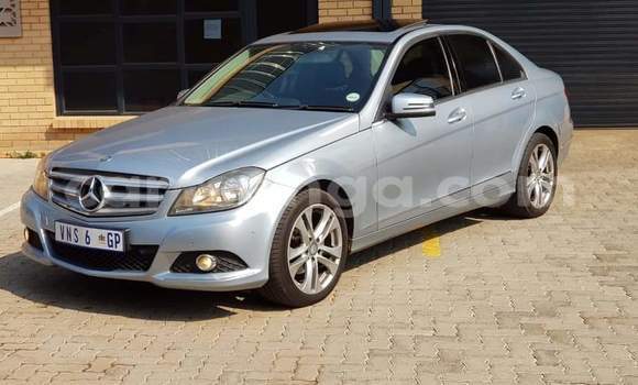 Acheter Occasion Voiture Mercedes‒Benz C–Class Gris à Ezulwini, Hhohho Acheter Occasion Voiture Mercedes‒Benz C–Class Gris à Ezulwini, Hhohho