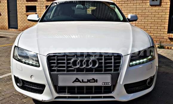 Acheter Occasion Voiture Audi A5 Blanc à Mbabane, Manzini Acheter Occasion Voiture Audi A5 Blanc à Mbabane, Manzini