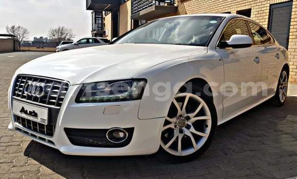 Acheter Occasion Voiture Audi A5 Blanc à Mbabane, Manzini Acheter Occasion Voiture Audi A5 Blanc à Mbabane, Manzini