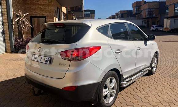 Nunua Ilio tumika Hyundai ix35 Silver Gari ndani ya Manzini nchini Manzini Nunua Ilio tumika Hyundai ix35 Silver Gari ndani ya Manzini nchini Manzini