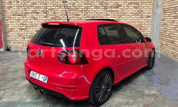 Acheter Occasion Voiture Volkswagen Golf R32 Rouge à Nhlangano, Shiselweni District Acheter Occasion Voiture Volkswagen Golf R32 Rouge à Nhlangano, Shiselweni District