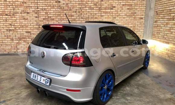 Acheter Occasion Voiture Volkswagen Golf R32 Gris à Hlatikulu, Shiselweni District Acheter Occasion Voiture Volkswagen Golf R32 Gris à Hlatikulu, Shiselweni District