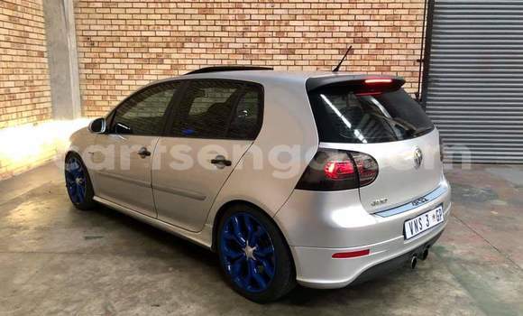 Acheter Occasion Voiture Volkswagen Golf R32 Gris à Hlatikulu, Shiselweni District Acheter Occasion Voiture Volkswagen Golf R32 Gris à Hlatikulu, Shiselweni District