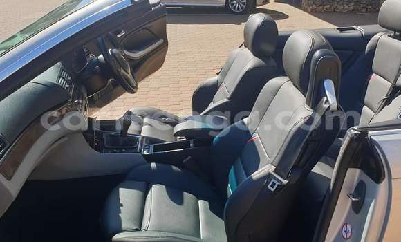 Nunua Ilio tumika BMW 3–Series Silver Gari ndani ya Manzini nchini Manzini Nunua Ilio tumika BMW 3–Series Silver Gari ndani ya Manzini nchini Manzini